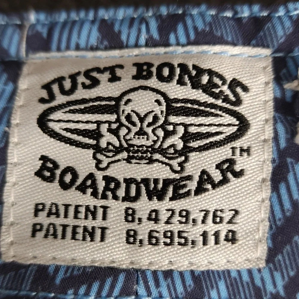 JUST BONES BOARDWEAR Mens Swim Trunks Shorts Blue Chevron Print‎ Size 38 M